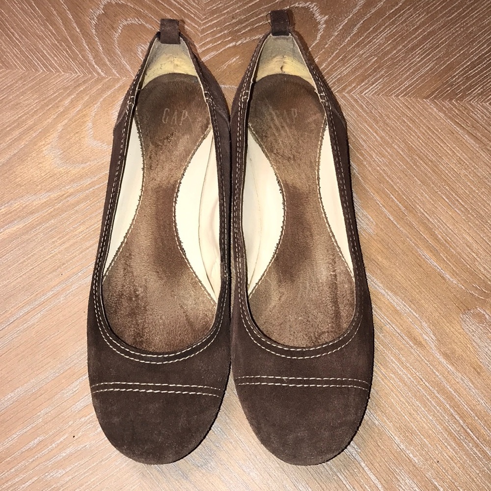 GAP WOMEN’S BROWN FLATS